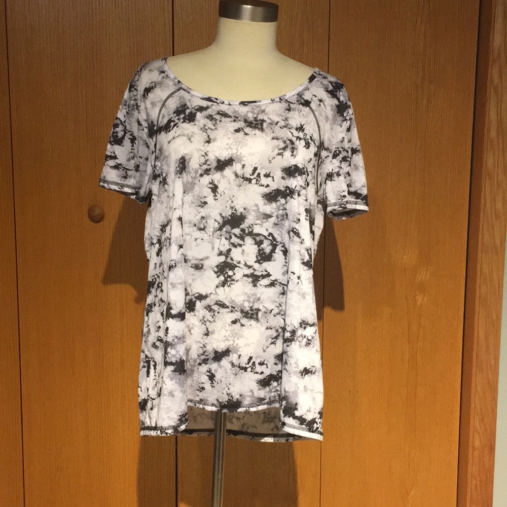 NWOT Exertek workout shirt, large.